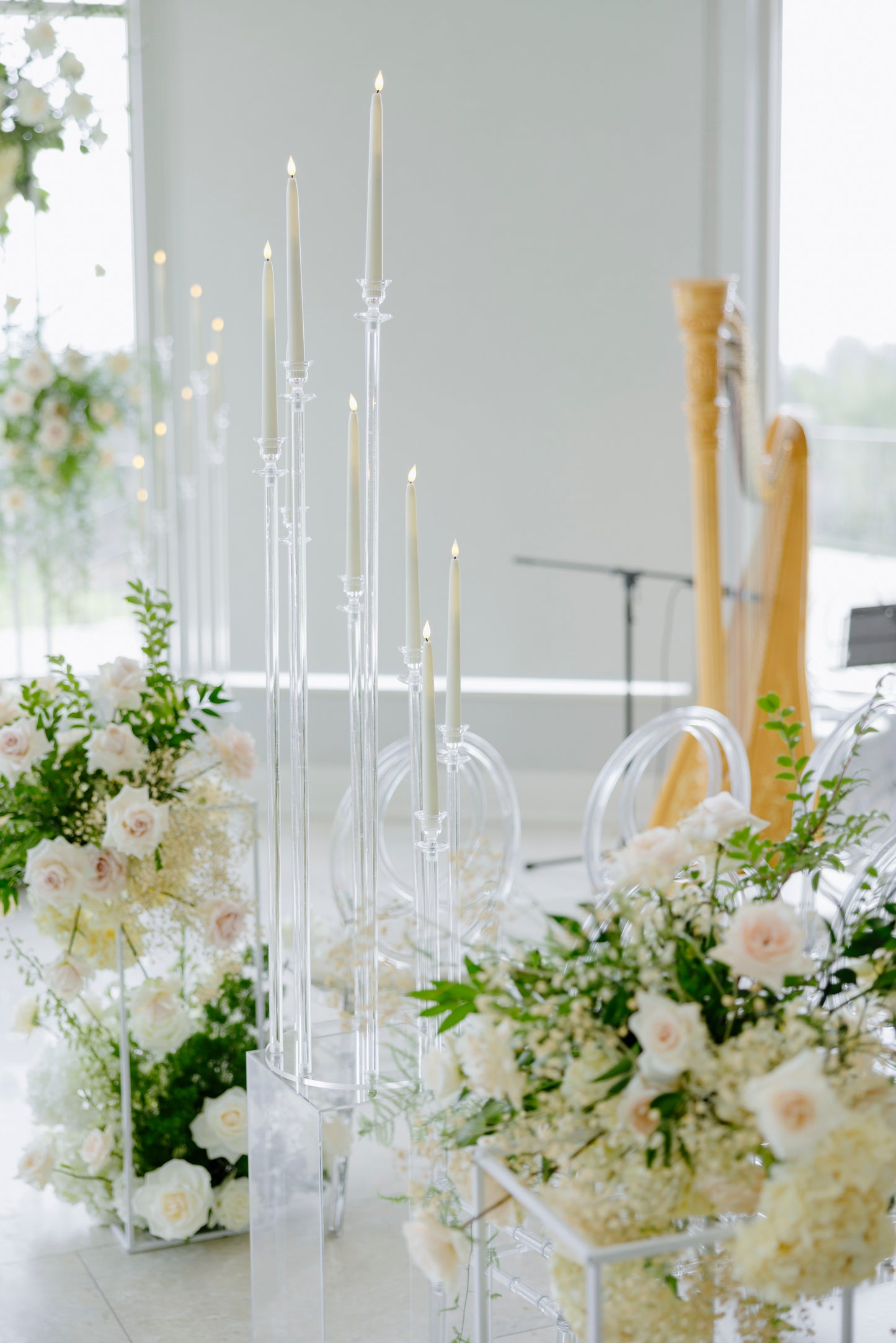 Acrylic Candelabra and Glass Cover(8 Heads) - rental