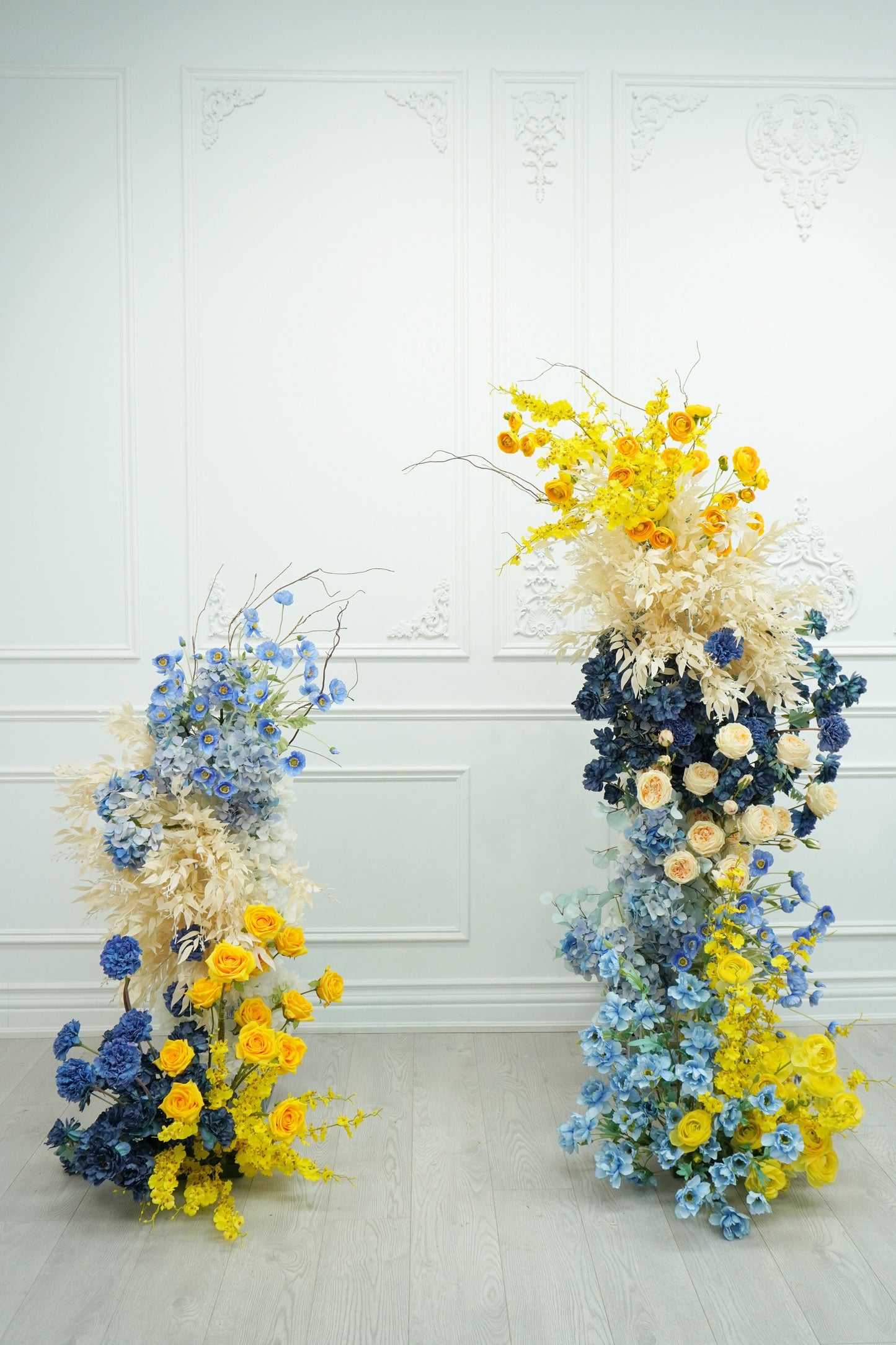 Pillar flower Arch - rental