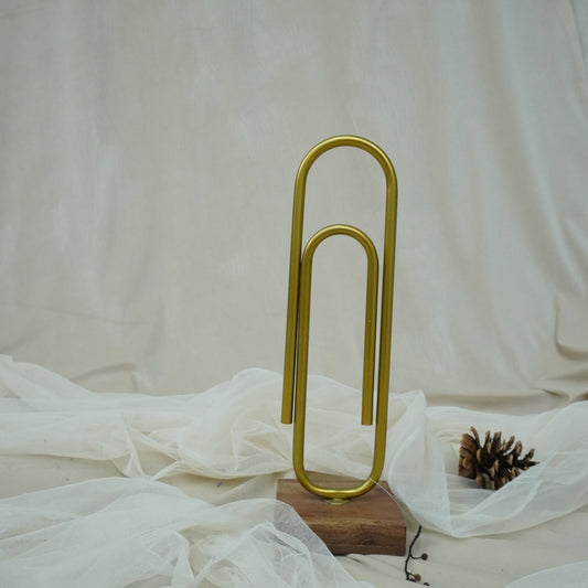 Receiving Table Decoration - Golden Paper Clip - rental