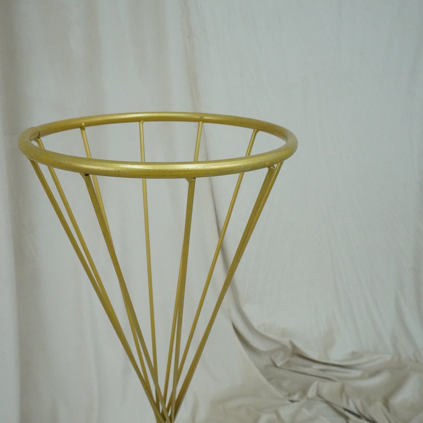 Golden Funnel Stand - rental