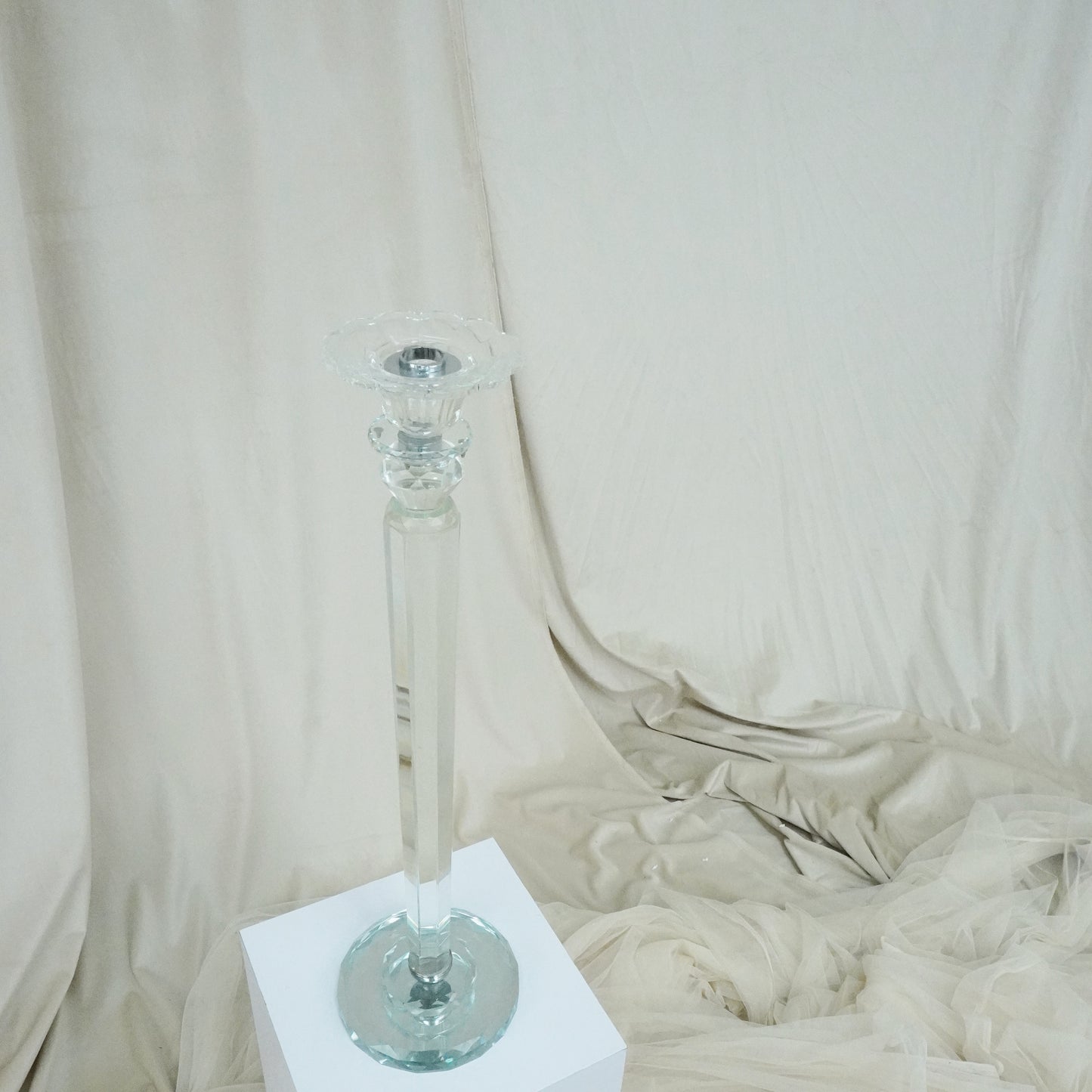 Crystal Flower Pedestal - rental