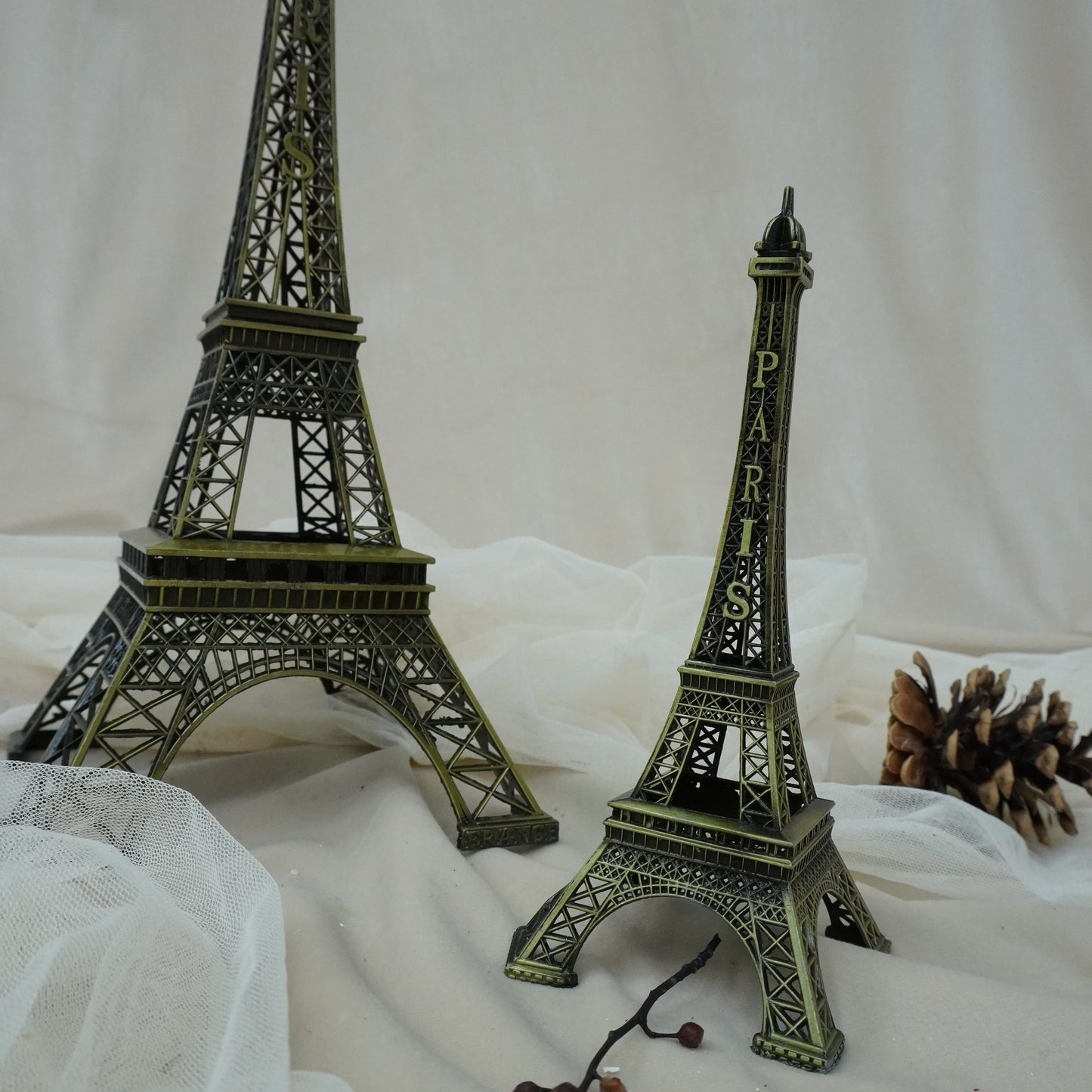 Receiving Table Decoration - Eiffel Tower - rental